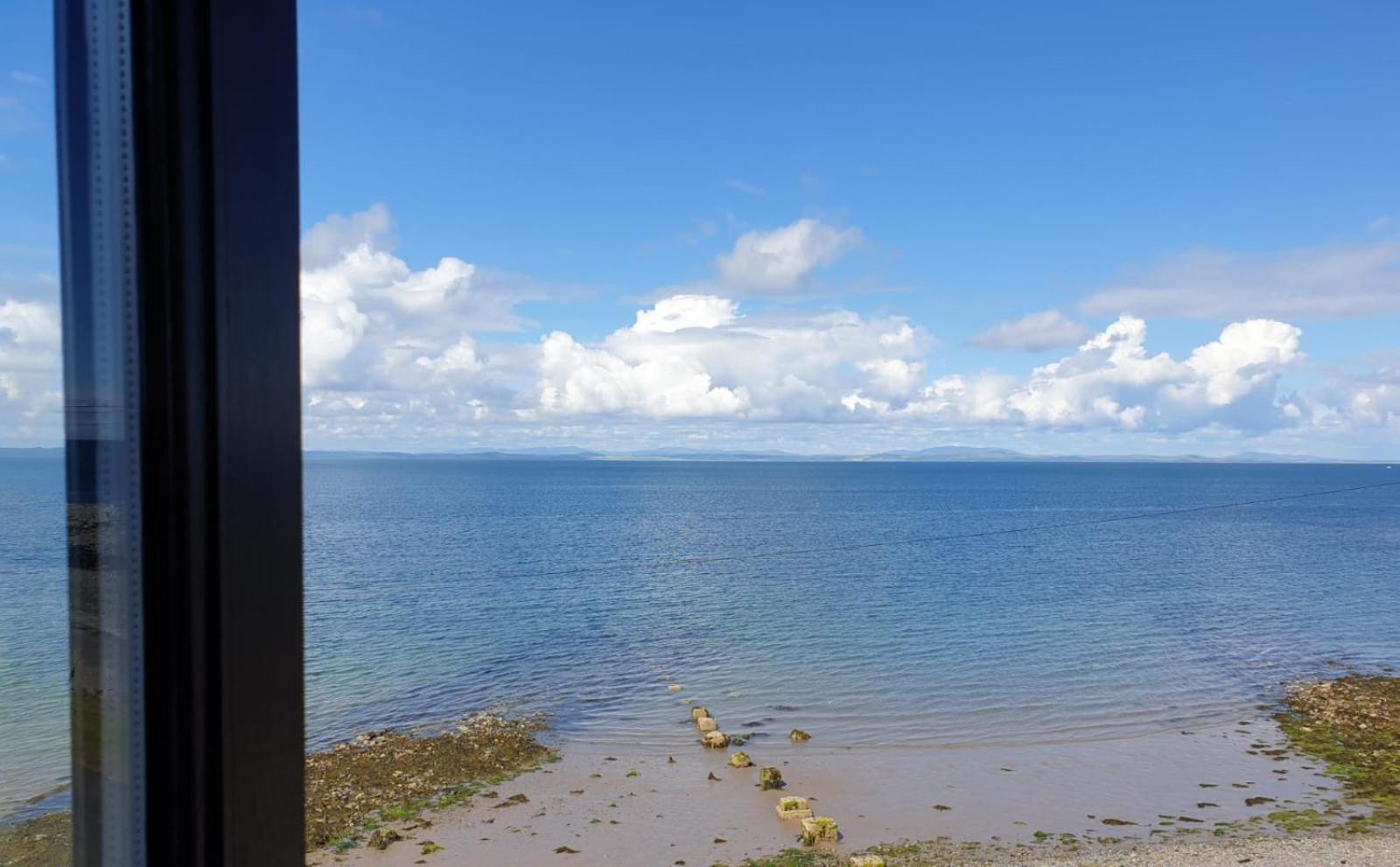 The Old Cornstore A Beautiful Suite Overlooking The Sea Drummore Exteriör bild