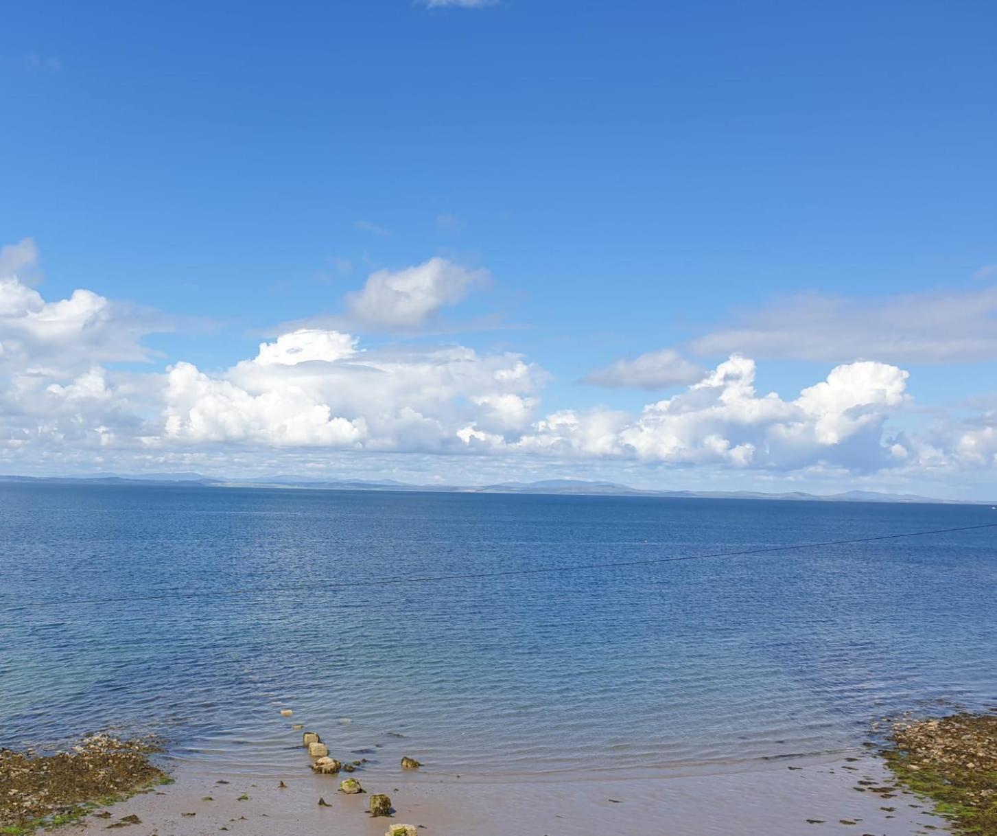 The Old Cornstore A Beautiful Suite Overlooking The Sea Drummore Exteriör bild