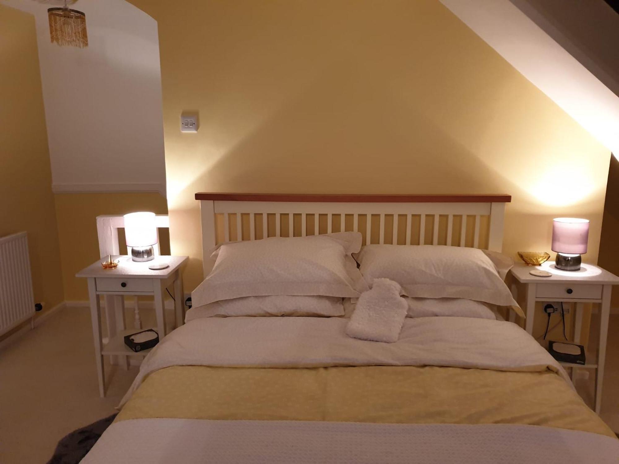 The Old Cornstore A Beautiful Suite Overlooking The Sea Drummore Exteriör bild
