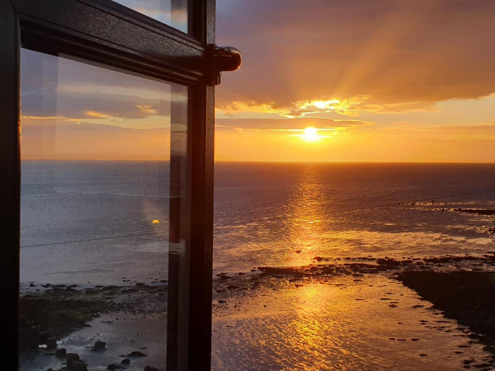 The Old Cornstore A Beautiful Suite Overlooking The Sea Drummore Exteriör bild