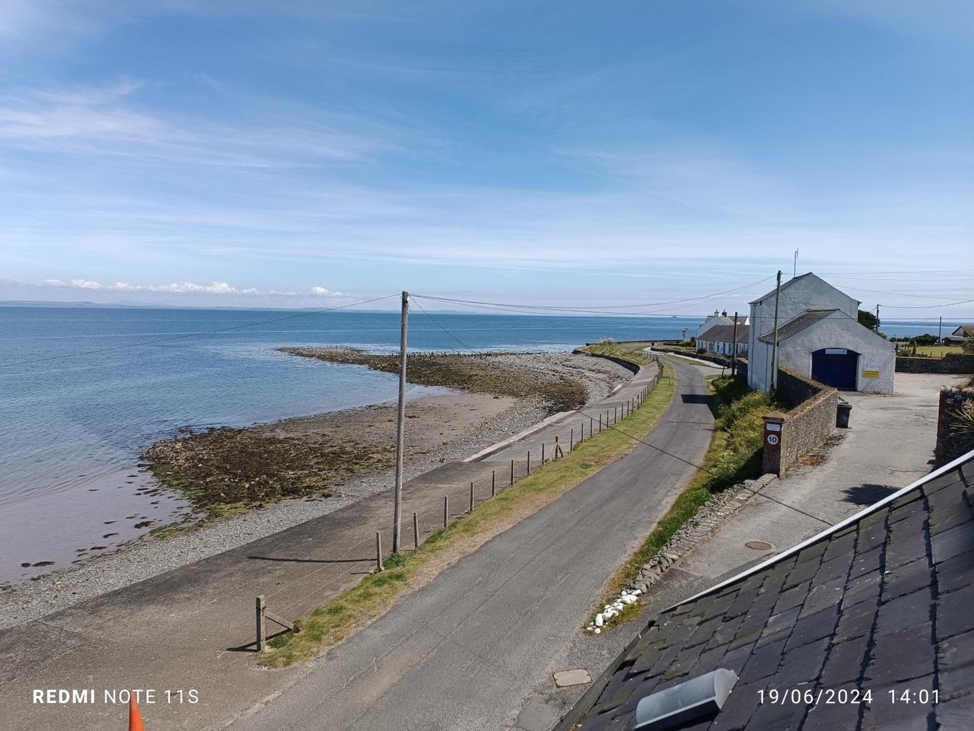 The Old Cornstore A Beautiful Suite Overlooking The Sea Drummore Exteriör bild