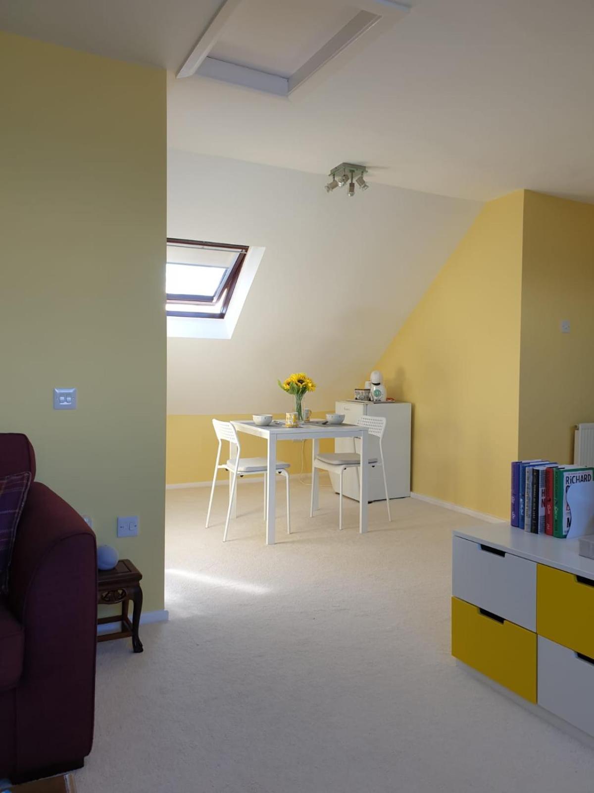 The Old Cornstore A Beautiful Suite Overlooking The Sea Drummore Exteriör bild